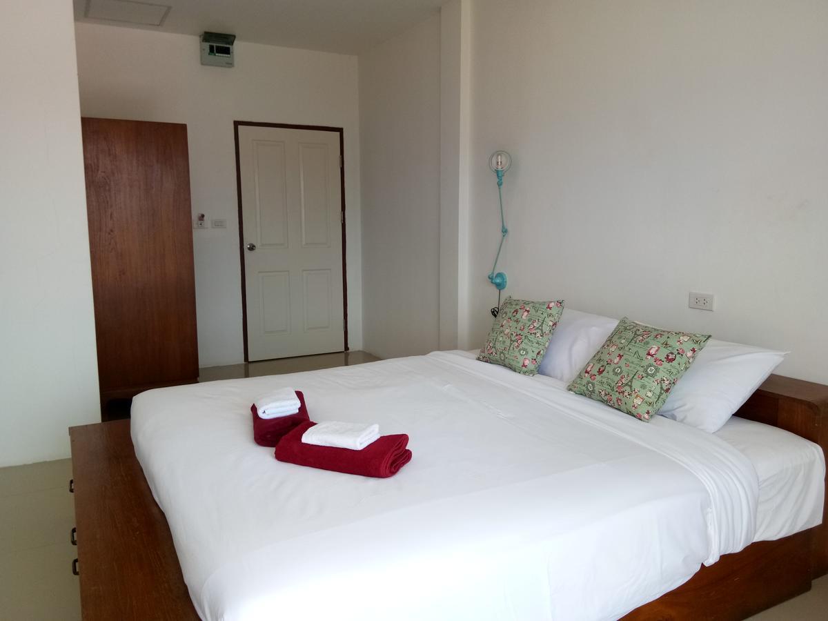 The Wang Apartment Chalong Bagian luar foto