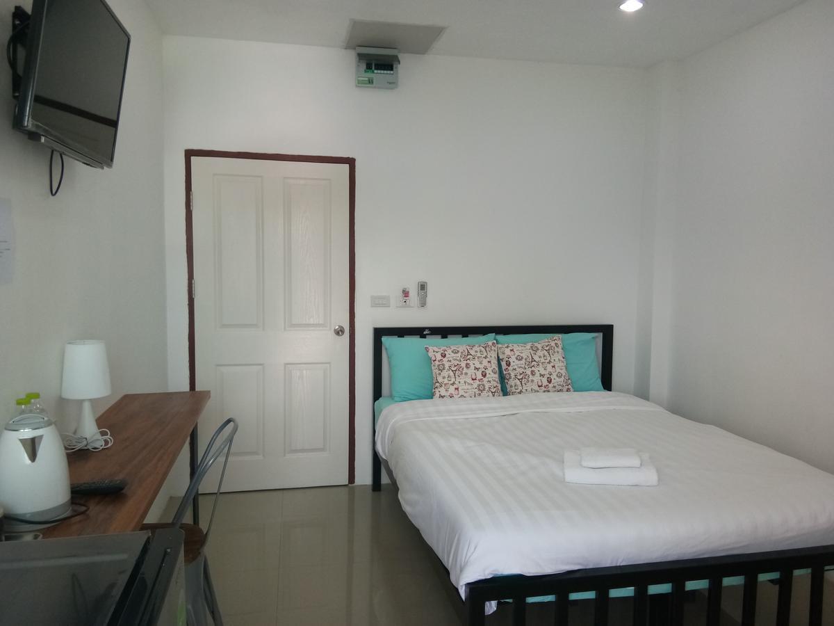 The Wang Apartment Chalong Bagian luar foto
